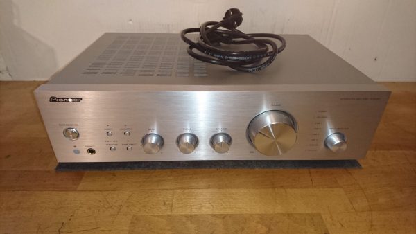 Pioneer A-40AE silber