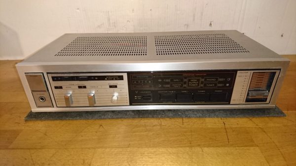 Pioneer SA-570 silber